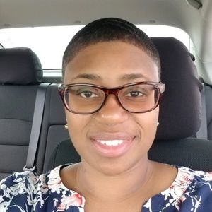 Meet your Posher, Deanna